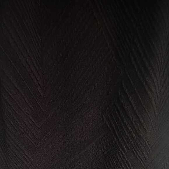 Le Château Black Textured Midi Slip Dress | XS - Picture 4 of 5